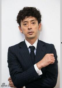 著名男演员姓名及照片,XXX的演艺生涯与经典瞬间